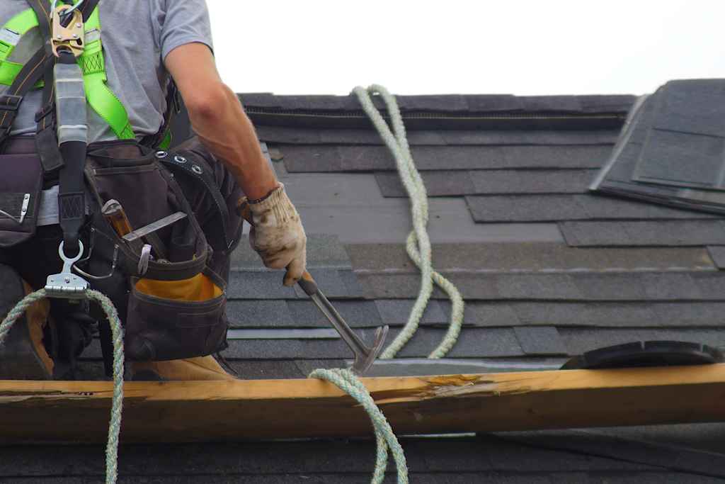 Burnsville, MN top rated roof repair contractor