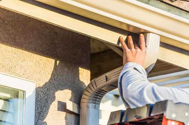 The Best Types of Gutter Systems for Minneapolis Homes