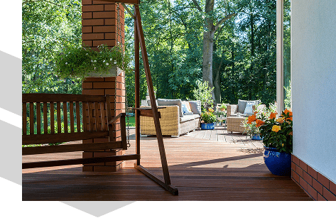 Deck with porch swing
