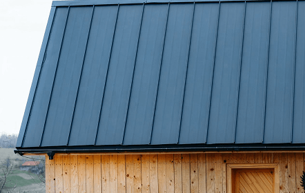 Standing seam metal roof